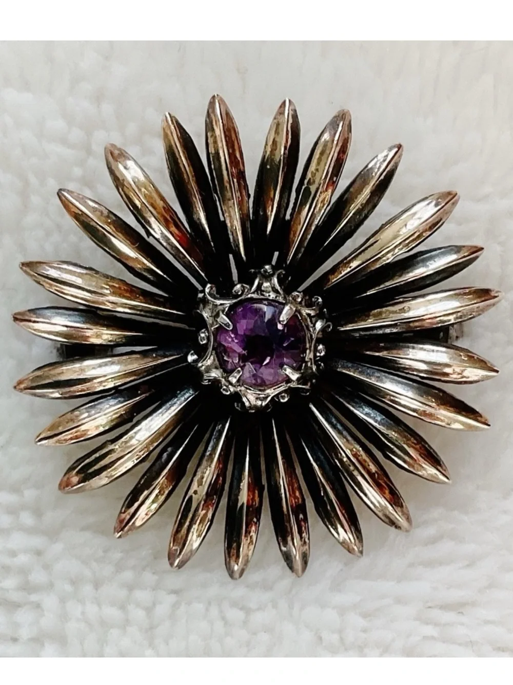 Symmetalic vintage starburst
